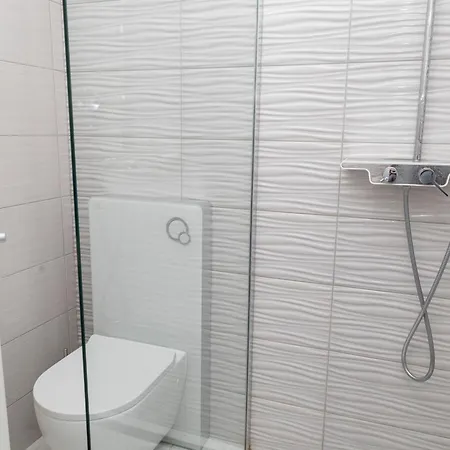 Sea View Apartment 50 M From St Rok Beach *
