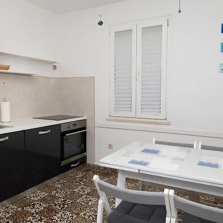 Sea View Apartment 50 M From St Rok Beach Lejlighed Pucisca